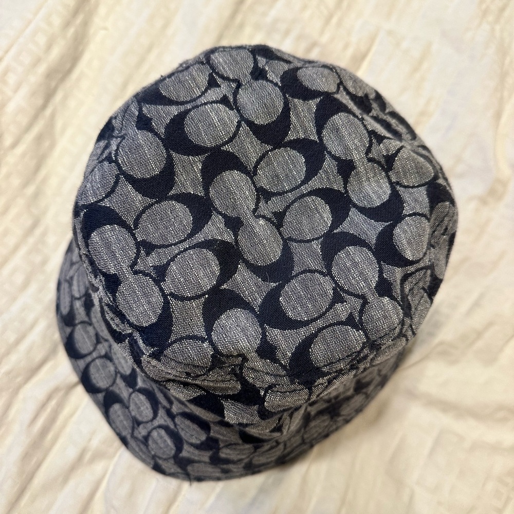 Coach Navy and Gray Signature unisex Bucket Hat - Picture 3 of 4